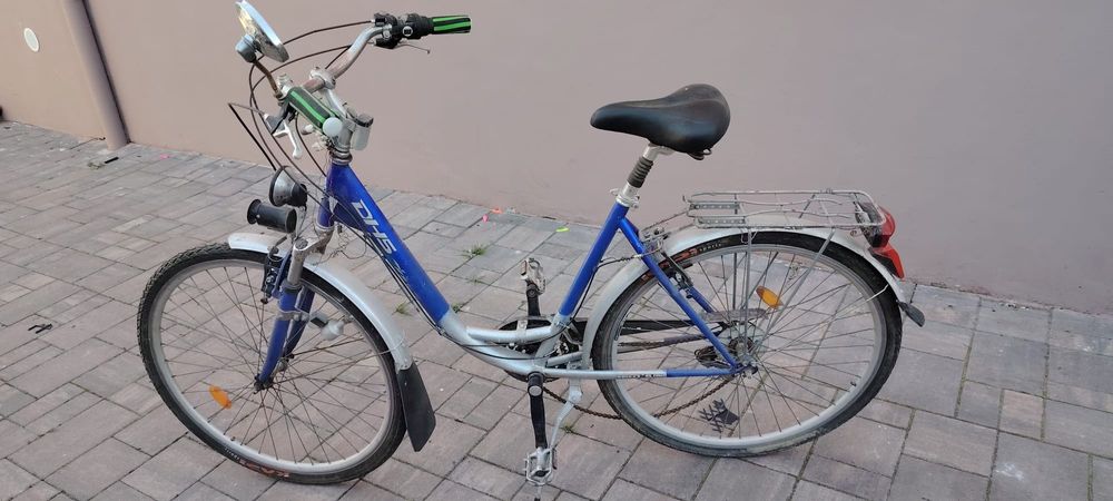 Bicicleta.  dama