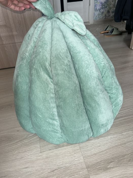 Лежанка домик для кошек и собак