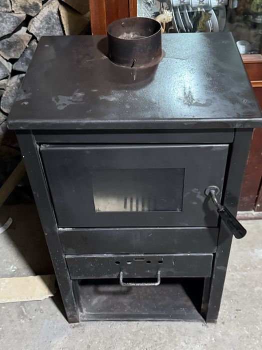 Semineu pe lemne brichete carbune 7 KW samotat perfect functional