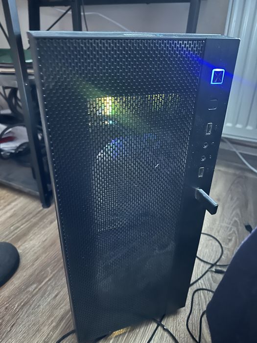 Vând PC Gaming complet - AMD Ryzen 5 7600X / RTX platforma AM5
