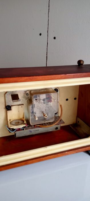 Продам настольные часы