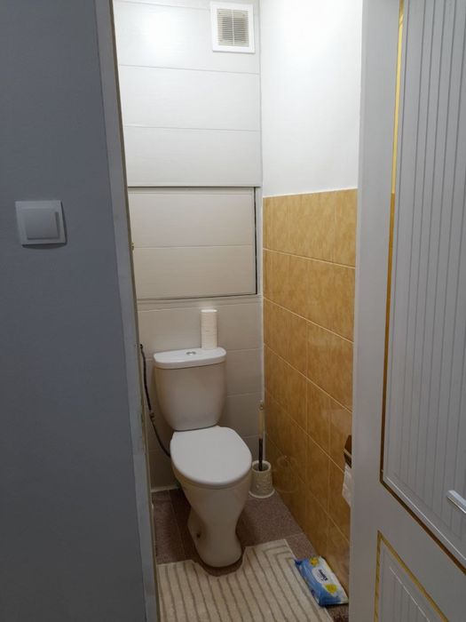 Юнусабод 10.кв 2/1/5 58.кв Срочно квартира