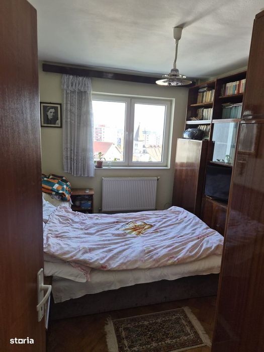 3 camere decomandat 66 mp + 2 balcoane, etaj 6/10, Parang 17, mobilat