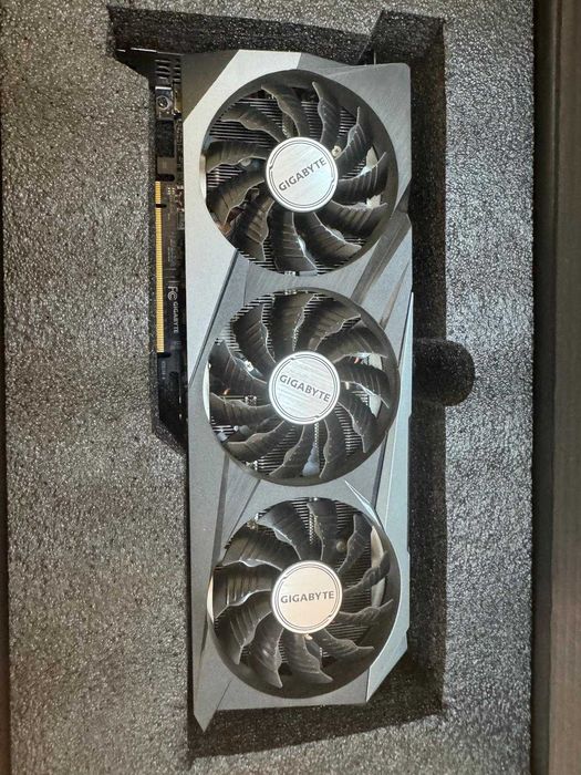placa Gigabyte Radeon RX 6800 XT Gaming OC 16GB GDDR6