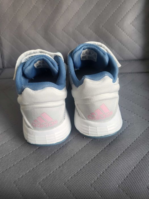 Маратонки adidas