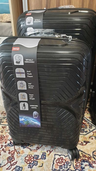 Продам Чемодан...на колёсиках