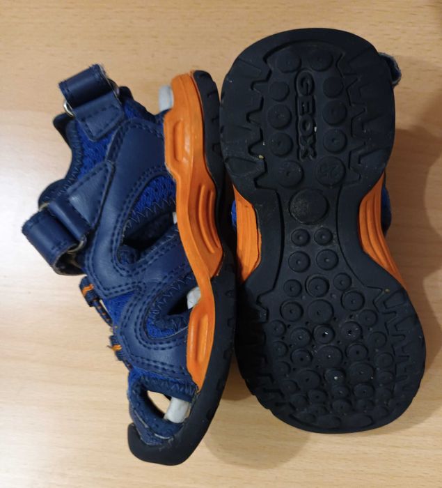 детски сандали Geox