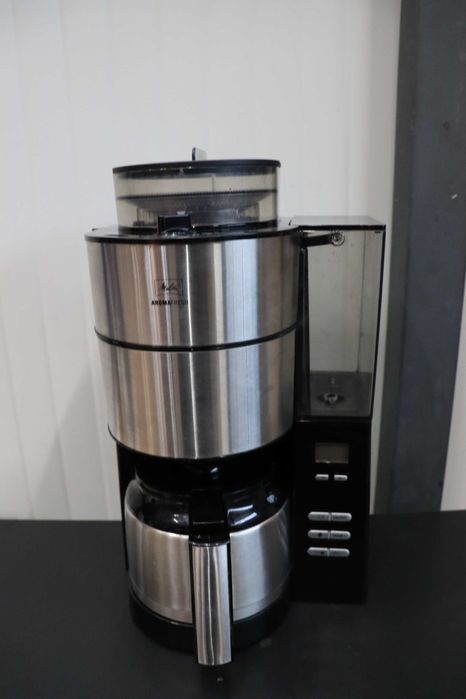 Шварц кафемашина Melitta Aromafresh 1021-01, вградена мелачка, 10 чаши