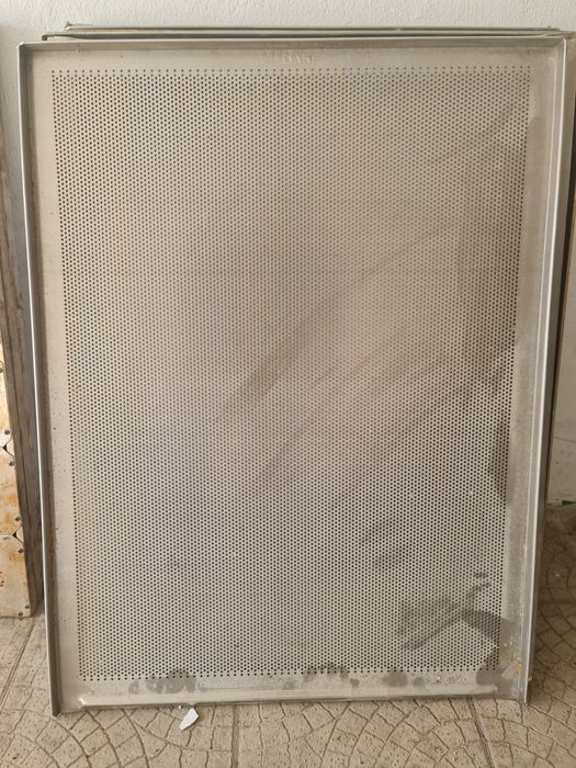 Листы для выпечки хлеба.