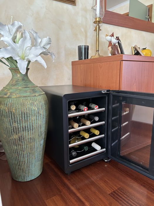 Хладилник CASO Design виноохладител 12 бутилки