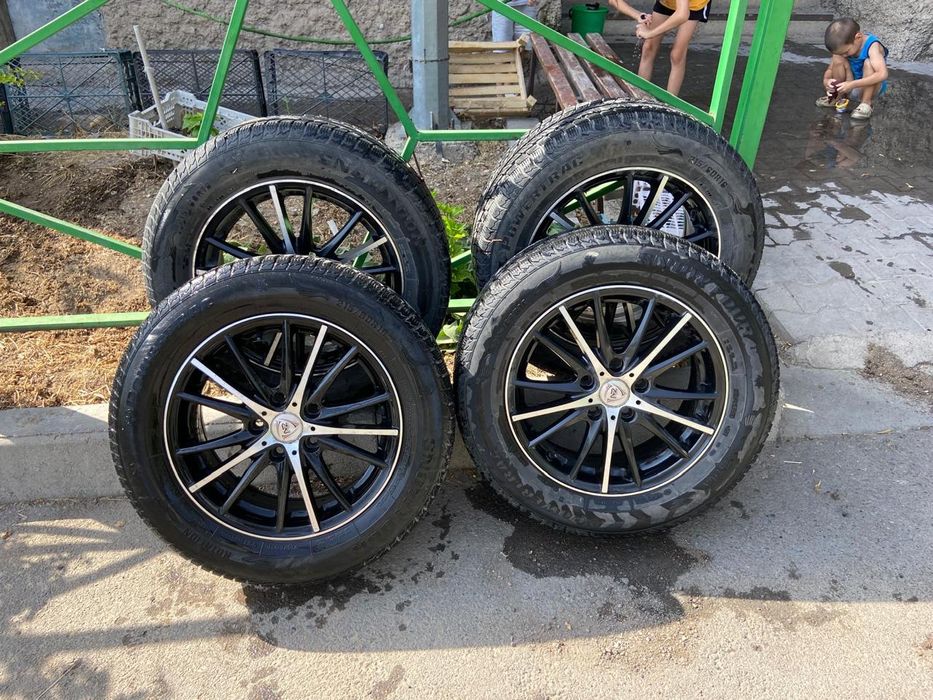 Диск с резиной 215/60/16