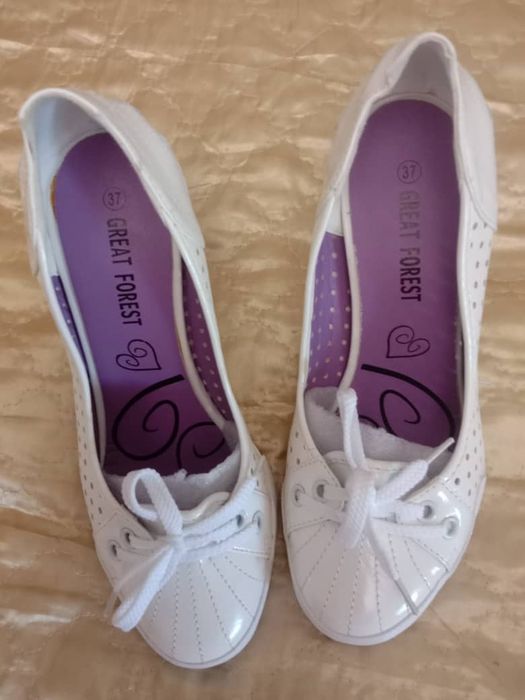 Продаю туфли-кроссовки