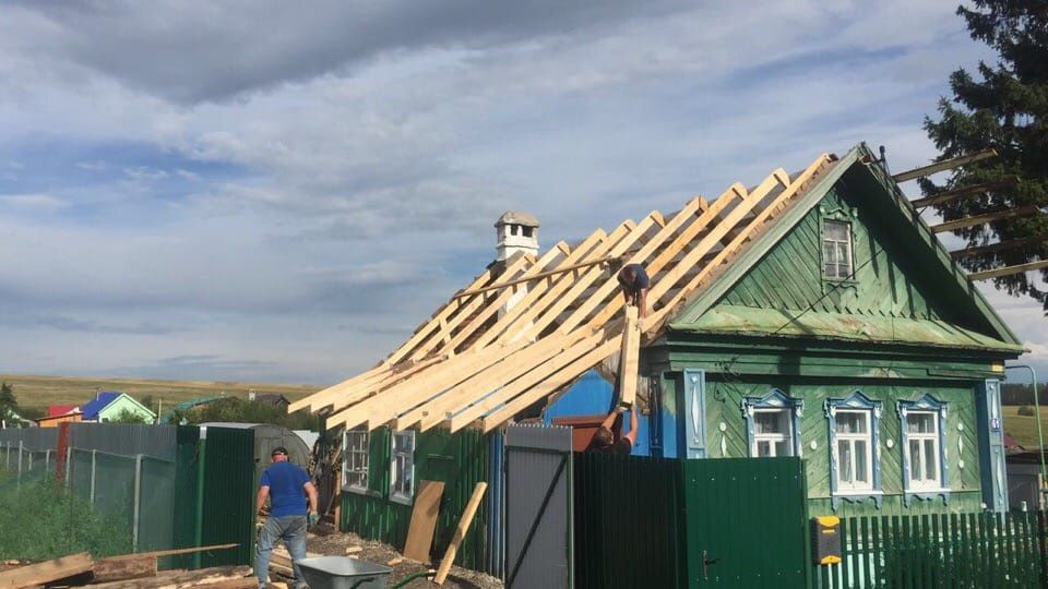 Кровельные работы,установка сайдинга.