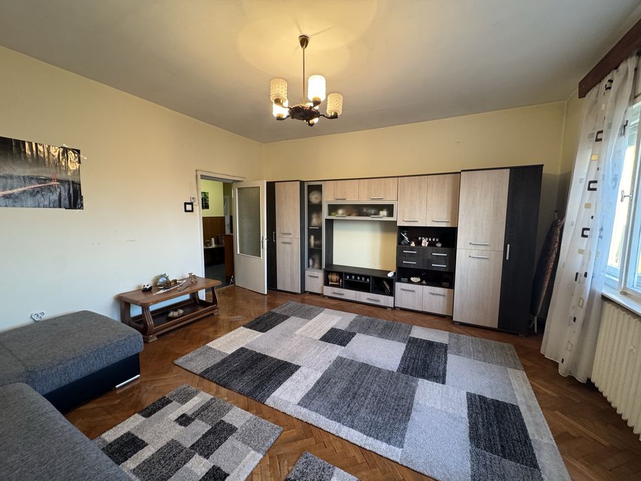 Apartament 3 camere decomandate