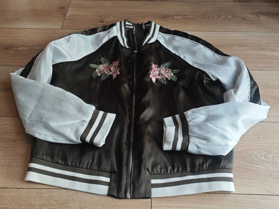 Geaca bomber Stradivarius Satin DAMA model floral L