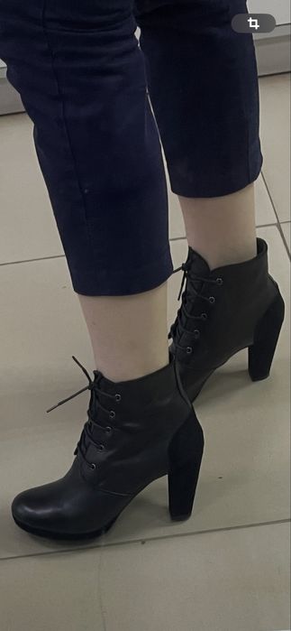 Демисезонные полусапожки