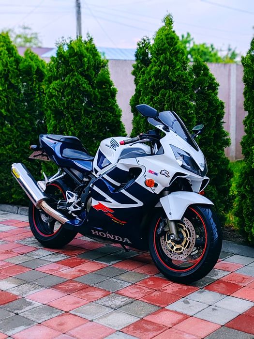 Honda cbr 600 f4i