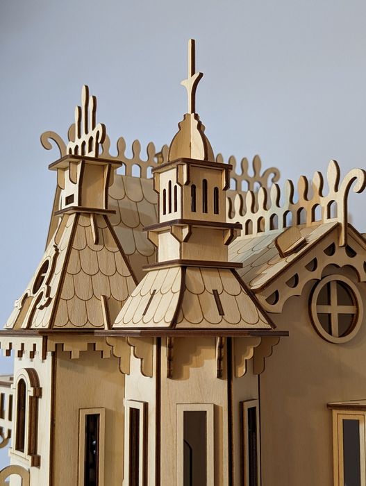 Домик для кукол из фанеры.