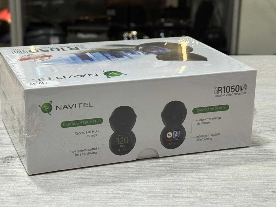 Видеорегистратор Navitel R1050