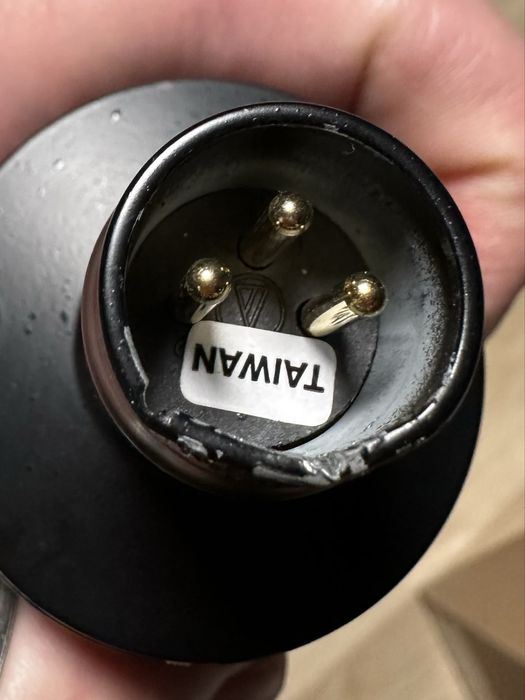 Audio-Technica AT2050 + pop filter