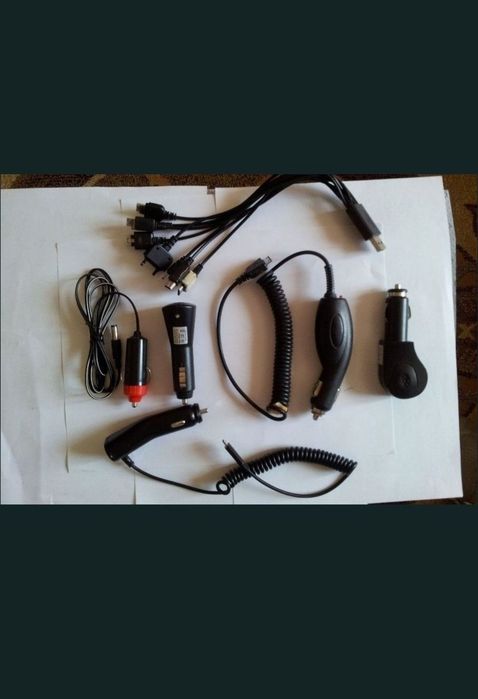 Încărcătoare pentru telefoane, tablete, alte dispozitive, de la priza bricheta auto.