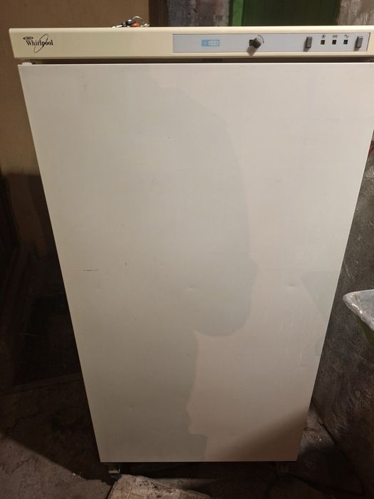 Фризер Whirlpool