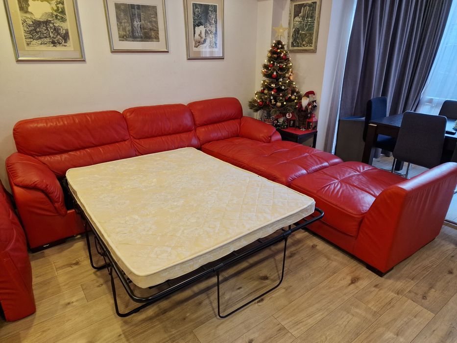 Диван от естествена кожа