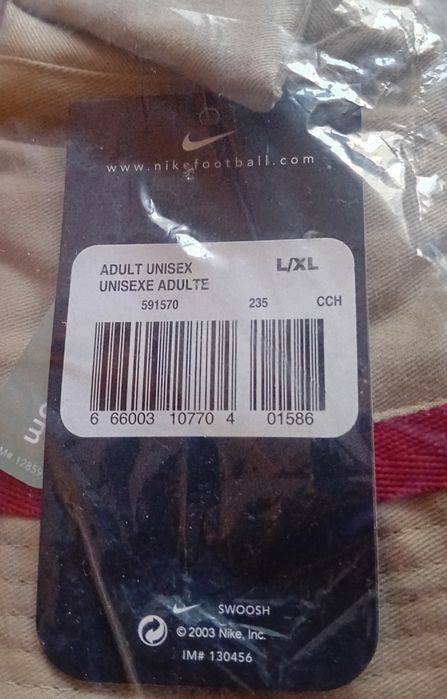 Двулицева шапка на Барселона