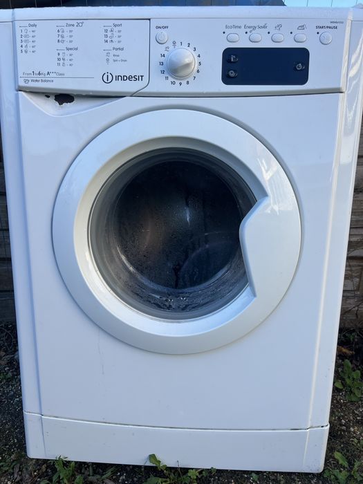 Masina de spalat indesit