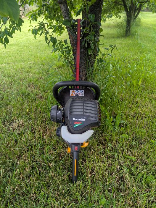 Trimmer ,  moto foarfeca pentru gard viu  Homelite- germany