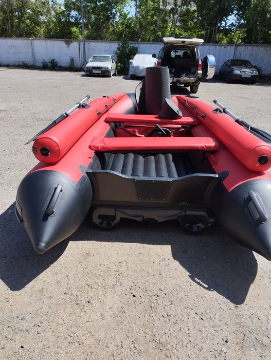 Продам лодку один сезон.