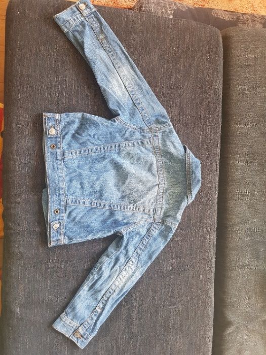 Детски якета, къси панталони, пижами Benetton 4-5 г и 7-8 г