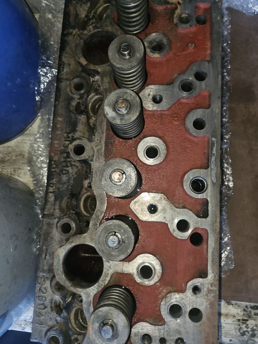 Продам головку д 245.