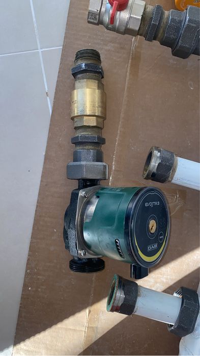 Pompa Dab , vas expansiune ,vana de amestec , butelii de amestec