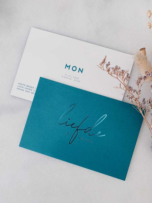 Премиум визитки и UV печать на заказ