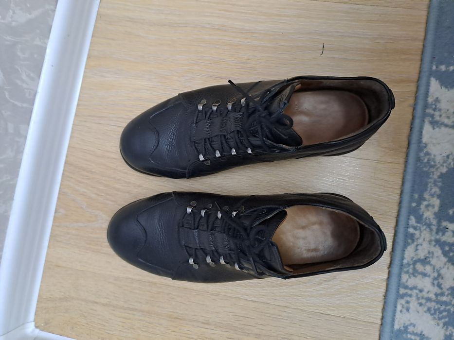 Обувь 43 размер.