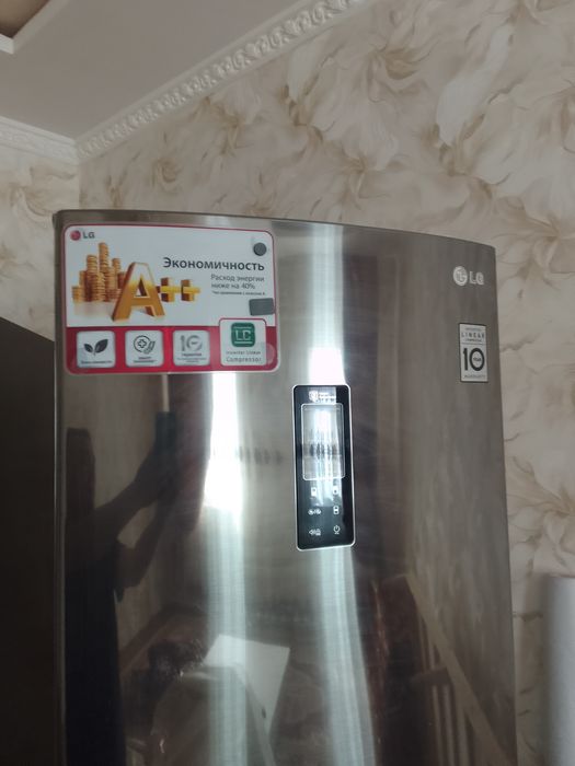 Срочна продам отлечно самсунг холодильник