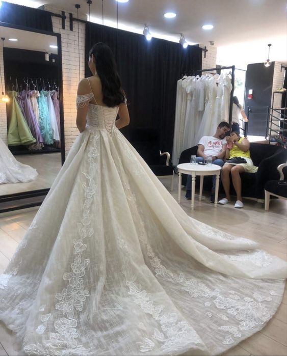 Свадебное платье