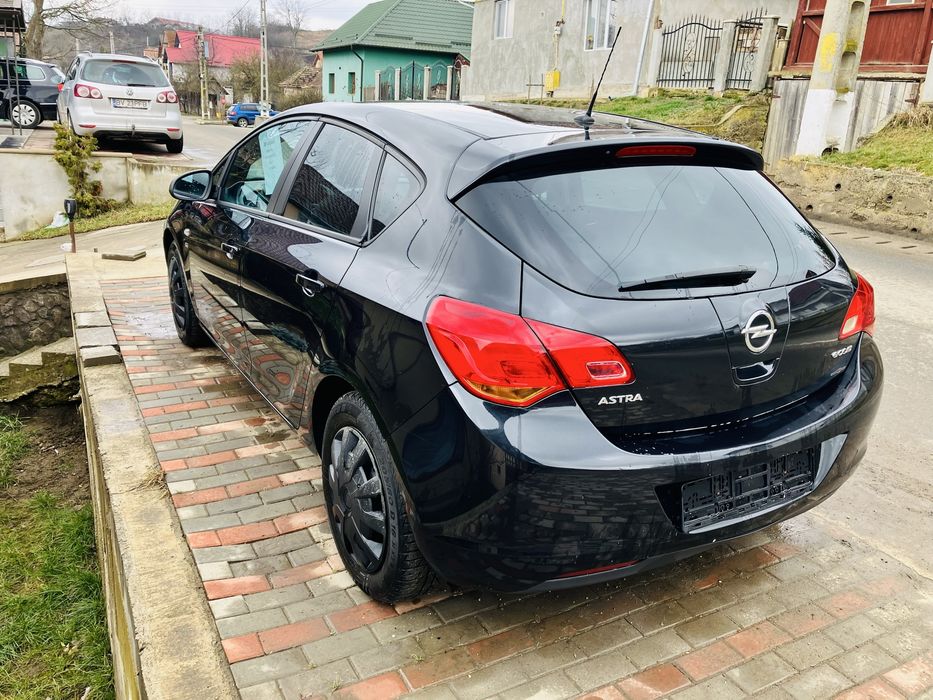 Opel Astra J  an 2012 neinmatriculata