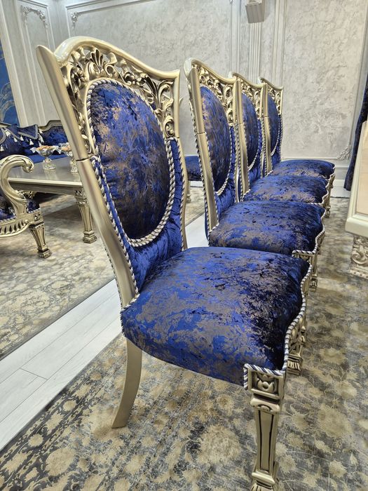 Mehmonhona mebellari sotiladi.