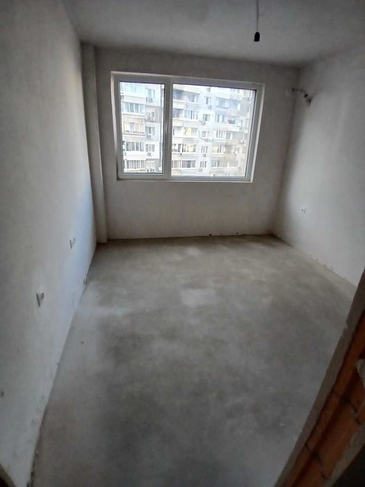 Продава се Тристаен апартамент в Варна, Левски - 100 кв.м за 1326 €/кв.м - Снимка #3