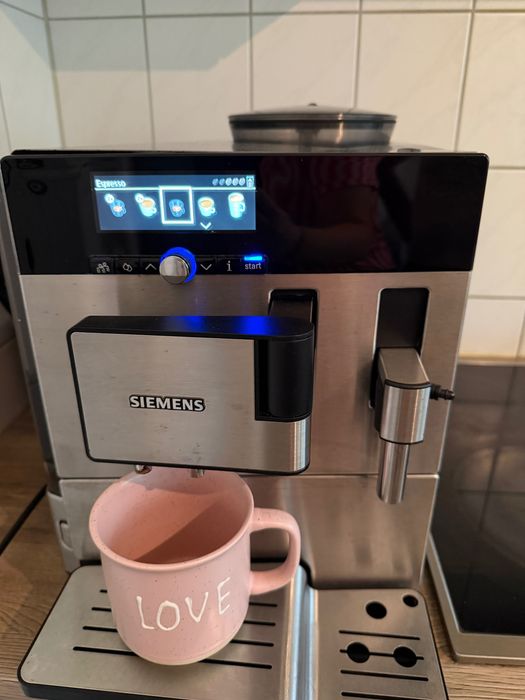 Siemens EQ8 Series 900 кафемашина