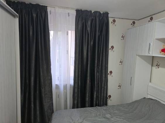 Apartament 4 camere Calea București, loc de parcare