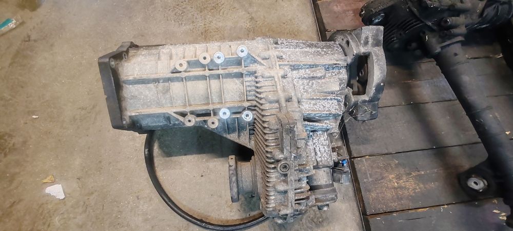 Cutie transfer vw Touareg 2.5tdi 800lei