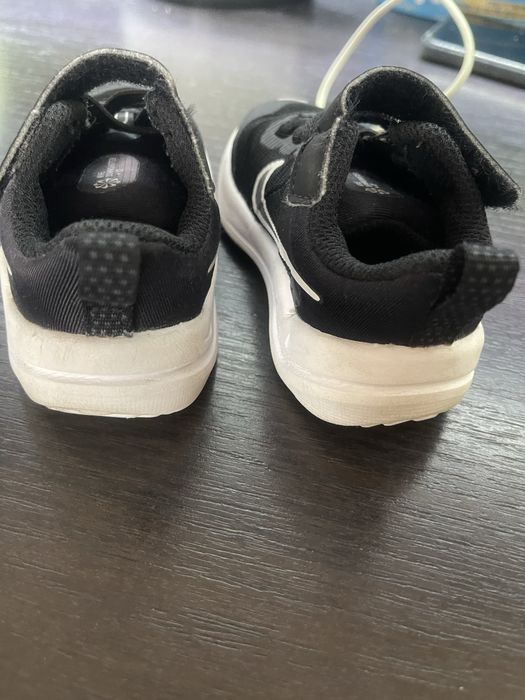 Маратонки   Nike