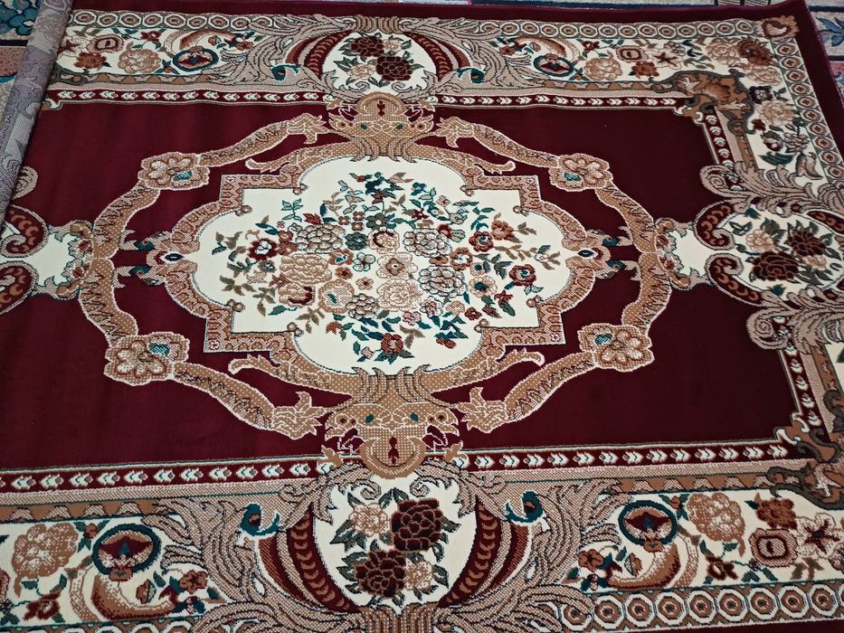 Продаются новые ковры 3×2