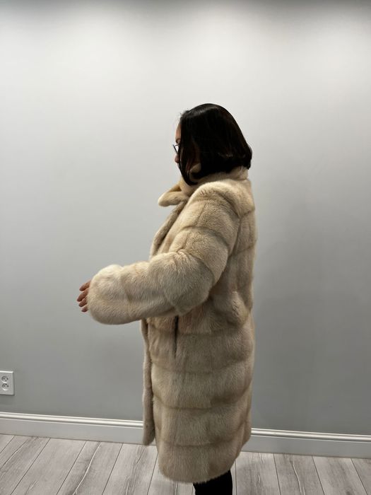 Продам норковую шубу