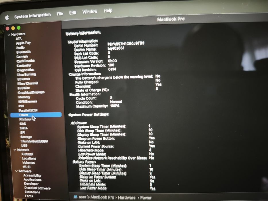 MacBook pro M1 16" 16GB/512GB.Като нов. Само 2 зареждания на батерията