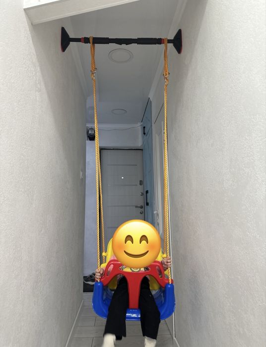 Турник распорный на проем