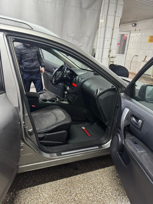 Продам Ниссан Рогуе 2009г